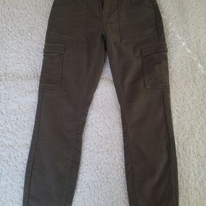 PrAna Women's Olive (Nikit) Cargo Pants Size 4. Waist 15 Rise 9 Inseam 26